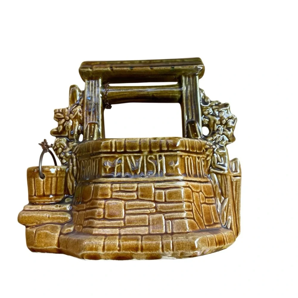 Mccoy MCM Vintage Pottery Wishing Well Vase Planter with Chain Attached